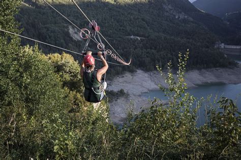 jaca tirolina|Tirolina en Huesca, Pirineos 